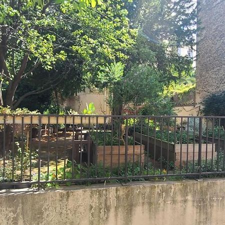 Studio Au Coeur Historique De Montpellier, 2 Personnes Et Wifi Esterno foto