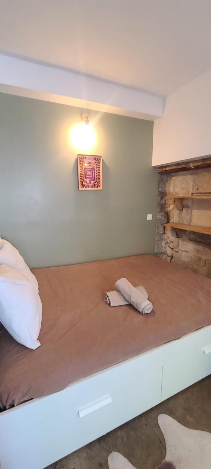 Studio Au Coeur Historique De Montpellier, 2 Personnes Et Wifi Esterno foto